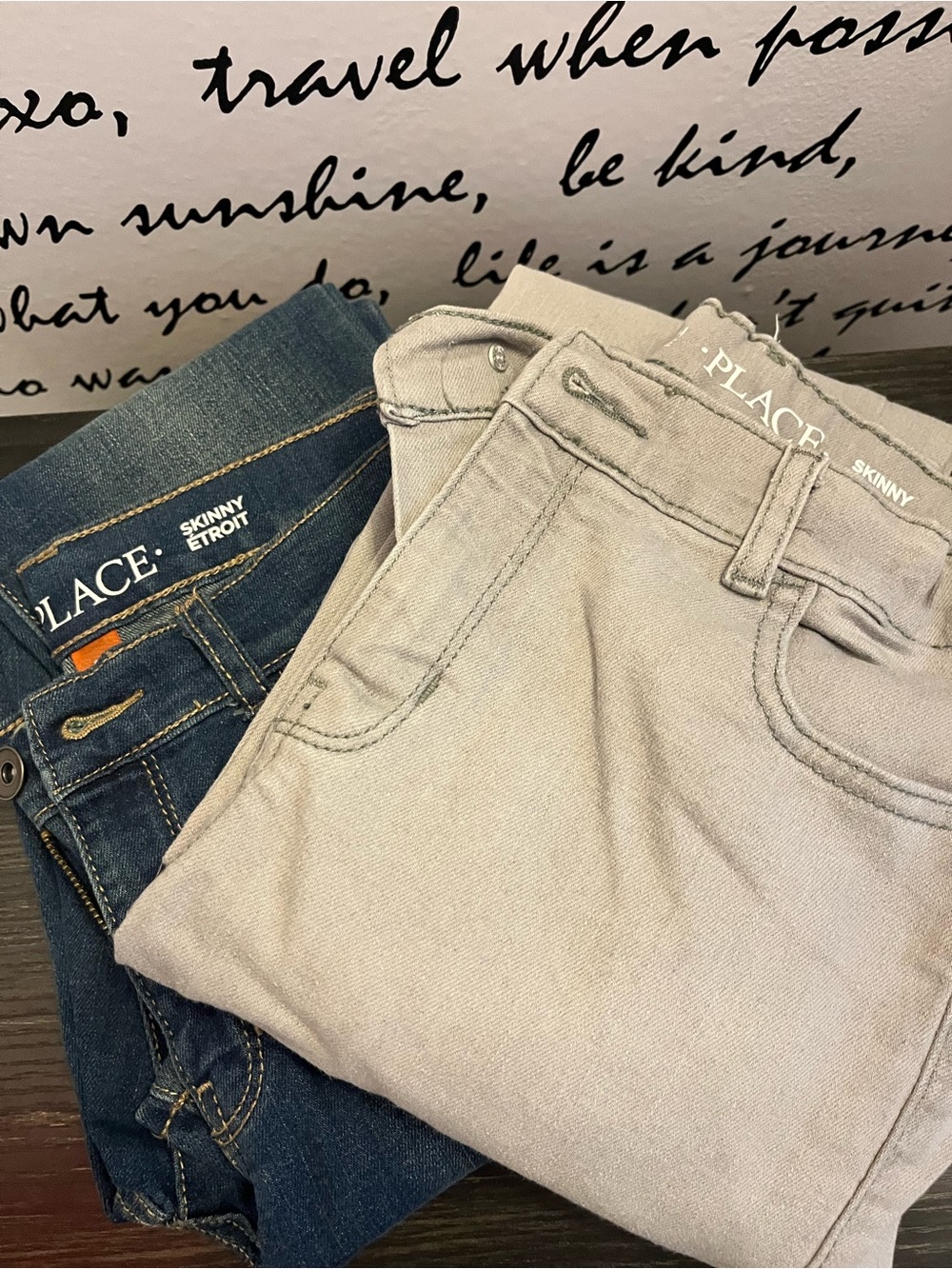 2 pair of The Children’s Place Skinny Jeans in Dark Blue Denim and Light Gray